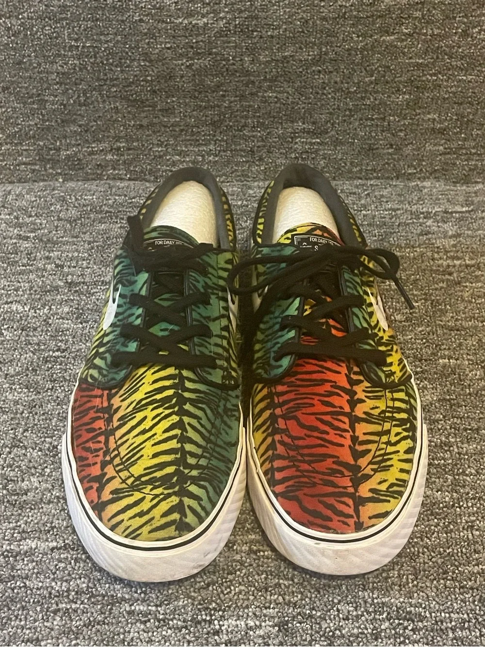Nike SB Stefan Janoski Multicolor Rasta Tiger-Print Canvas Sneakers Men’s 12